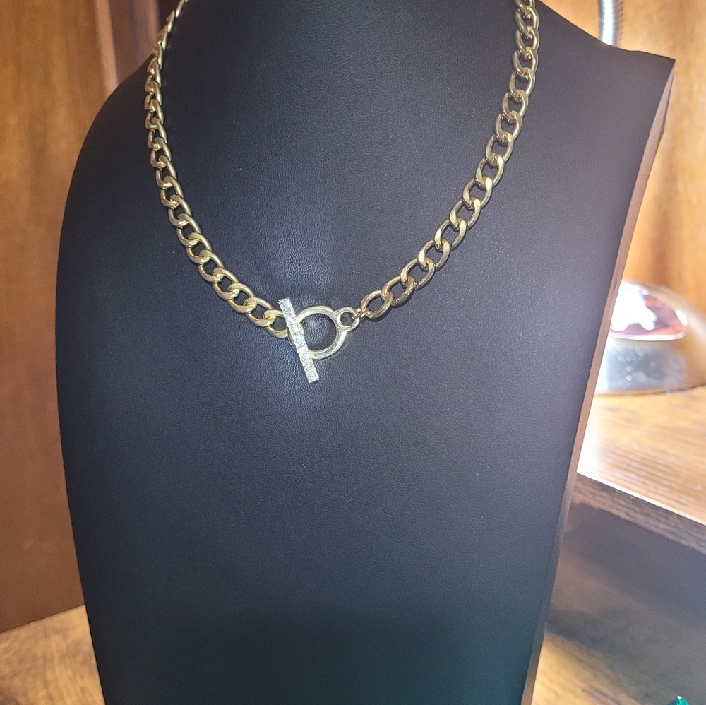 Gold Chunky Chain Link Necklace